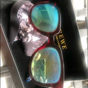 Women’s sunglasses